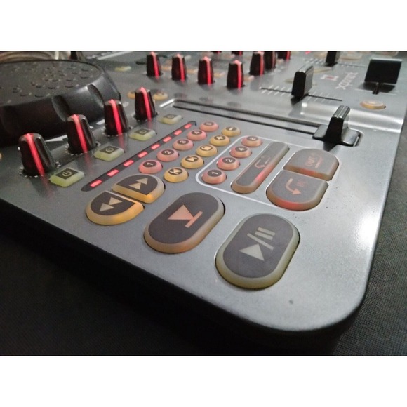 M-Audio Torq 1.5 Xponent DJ/Midi Controller Performance Production System USB - Picture 4 of 12